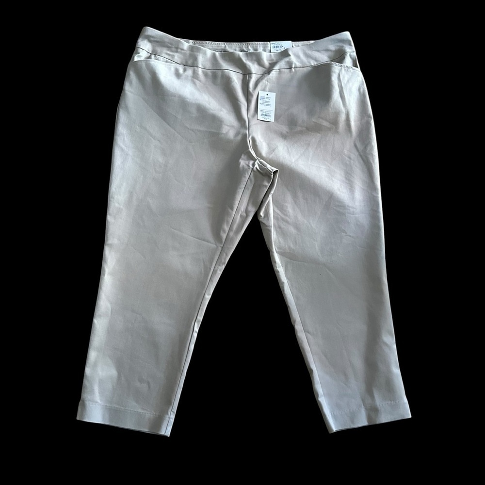 NWT Croft & Barrow 24W Short Slimming Dress Pants – Cobblestone Beige